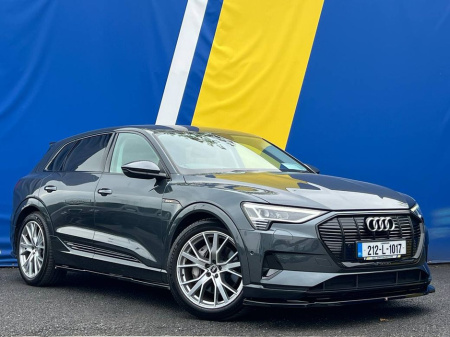 2021 Audi e-tron ADVANCE 50 QUATTRO // RS-PERFORMANCE PACK // SHADOW PACK // 360 SURROUND PARKING SENSORS