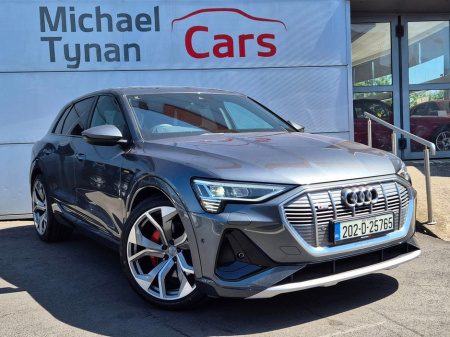 2020 Audi e-tron 50 Quattro S LINE Black Edition Styling (313bhp) 22'' RSQ8 Alloys + Upgraded Light Grey Leather Seats + Wireless Phone Charger