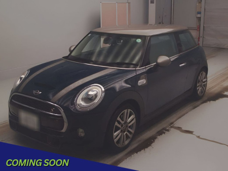 2017 MINI Cooper S D 2.0 Automatic, Reversing camera €17,995