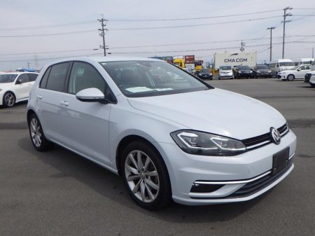 2018 Volkswagen Golf ComfortLine TechEdition €17,950