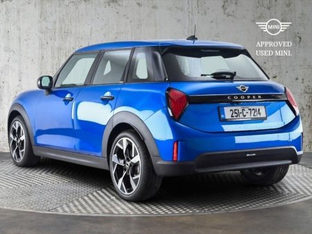 2025 MINI Hatch Cooper C 5 Door €41,900