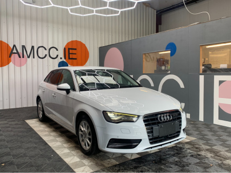 2015 Audi A3 Sportback 1.4 TFSI AUTOMATIC / 91k KMs / Adaptive Cruise, Reverse Camera & More