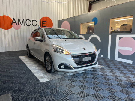 2016 Peugeot 208 1.2 PETROL / 54k KMs / PARKING SENSORS , CRUISE CONTROL & MORE