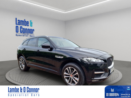2016 Jaguar F-Pace 2.0 D AWD R-SPORT AUTO  *** BLACK /  2 TONE R SPORT INTERIOR **** HEATED SEATS *** CRUISE CONTROL *** BEST AVAILABLE ***