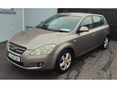 2007 Kia Ceed 1.4 EX 5DR €1,650