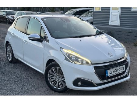 2017 Peugeot 208 1.2 Automatic Low Mileage (8577)