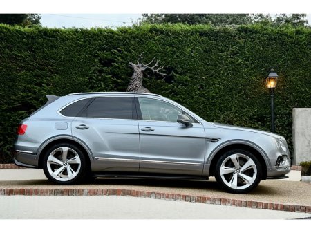 2016 Bentley Bentayga W12 600BHP AWD 5DR A €124,950