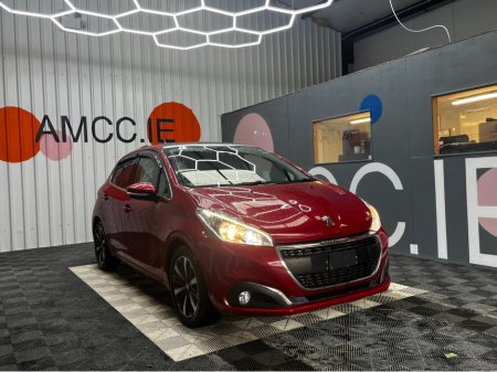 2020 Peugeot 208 1.2 PETROL / 43k KM / Sunroof, Reverse Camera & More