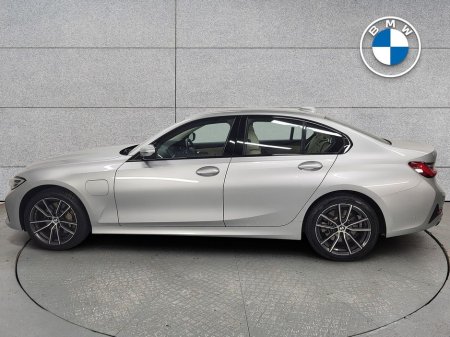 2020 BMW 3 Series 330e Sport Pro Auto €27,975