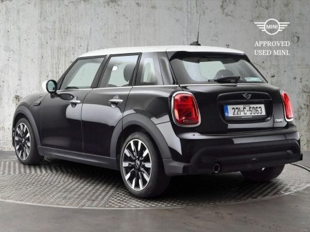 2022 MINI Hatch 5-Door Cooper Classic €26,900