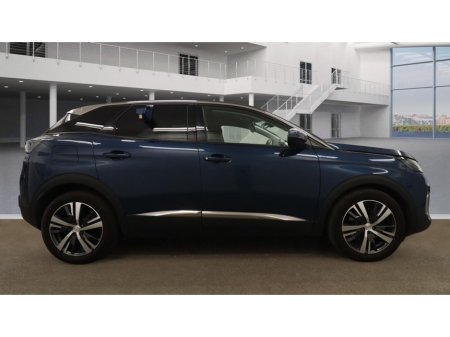 2022 Peugeot 3008  €25,995