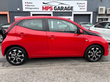 2021 Toyota Aygo 1.0 VVT-i x-play Smartphone