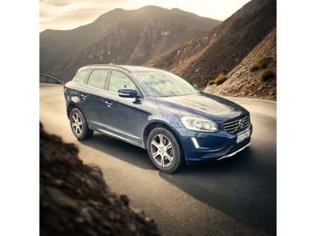 2015 Volvo XC60 D4 (181hp) FWD SE Geartronic €10,995