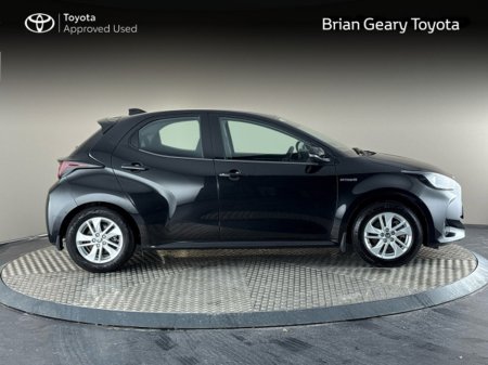 2021 Toyota Yaris HYBRID LUNA €21,450