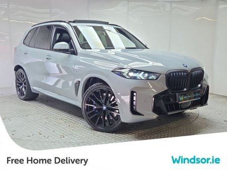 2025 BMW X5 xDrive50e M Sport *Panoramic Sunroof*