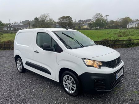 2019 Peugeot Partner  €10,500
