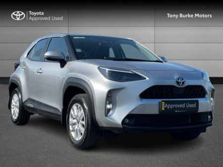 2023 Toyota Yaris CROSS Luna - 1.5 Hybrid - 1 Free Service Remains - Beautiful Car - Automatic - 1 Owner - FSH@ // Remote Central Locking // Front Electric Windows // Rear Electric Windows // Electric Mirrors // Apple