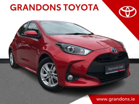 2022 Toyota Yaris HYBRID LUNA - GRANDONS €21,995