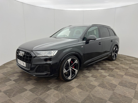 2022 Audi Q7 S LN COMP 60 TFSI E QUATTRO €69,950