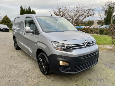 2020 Citroen Berlingo 950 DRIVER BLUE HDI **X.L**130 BHP**NO VAT**MASSIVE SPEC**CAMERA**ALLOY WHEELS**6 SPEED**AS NEW**