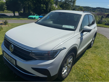 2021 Volkswagen Tiguan LIFE 2.0 TDI MANUAL 6SPEED FWD 122BHP 5 5DR €25,950