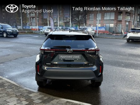 2025 Toyota Yaris Cross SOL €36,950