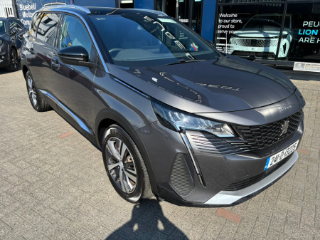 2024 Peugeot 5008 
