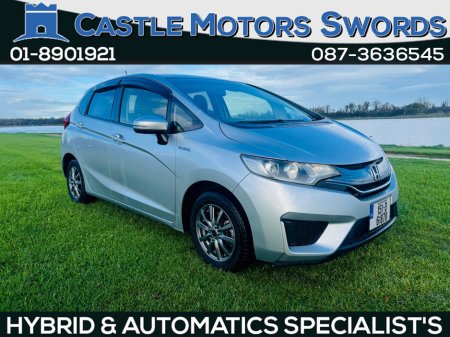 2015 Honda Fit 2015 HONDA FIT IN SILVER ONLY 90 K ON THE CLOCK , 1.5 HYBRID.