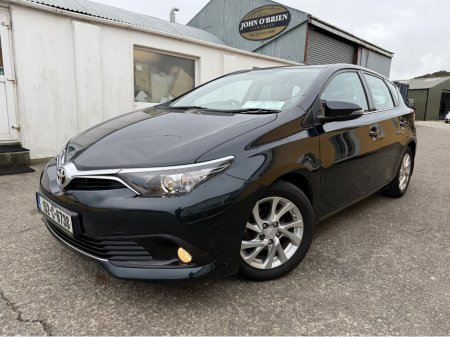 2015 Toyota Auris 1.6 D-4D BUSINESS EDITION 110BHP BUS. EDT. 5DR €9,950