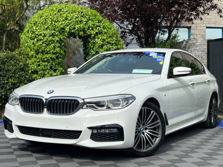 2017 BMW 5 Series 523d M-SPORT 2.0 AUTO // MASSAGE COOLED & HEATED LEATHER SEATS // FOUR-WHEEL-STEERING // DIGITAL CLUSTER // SERVICE HISTORY