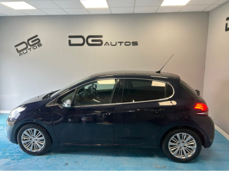 2017 Peugeot 208 Allure / Auto / 2 yr NCT / LOW KMS / GOOD SPEC