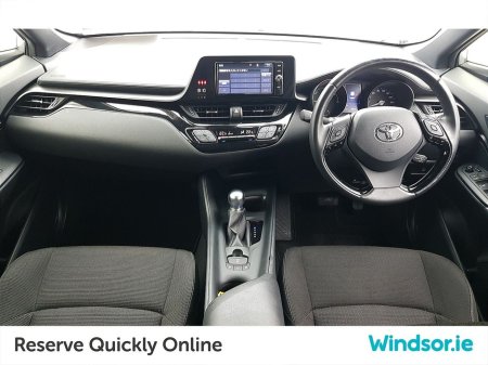 2018 Toyota C-HR 1.8 Hybrid Luna €20,995