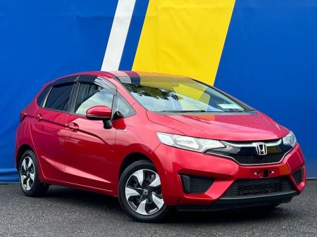 2016 Honda Fit F-PACKAGE 1.5 HYBRID // REVERSE CAMERA // CLIMATE CONTROL // NEW NCT