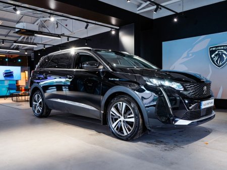 2022 Peugeot 5008 FL Allure 1.5 Blue HDI 130 AUT