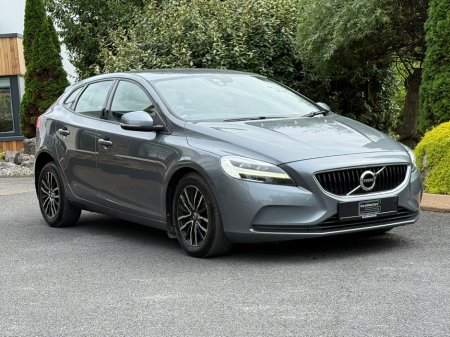 2017 Volvo V40 D2 (120hp) Momentum Edition
