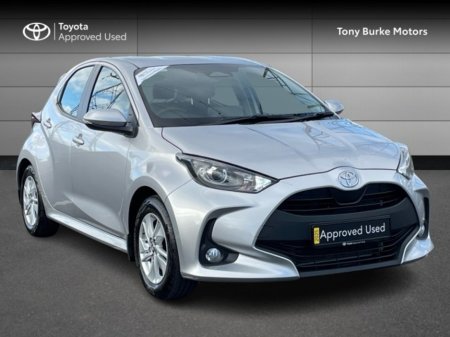 2025 Toyota Yaris - Save EUR 4,000 - Luna - 1.5 Hybrid - Automatic - EUR 180 Tax // Remote Central Locking // Front Electric Windows // Rear Electric Windows // Electric Mirrors // Finger Tip Stereo Controls €26,435
