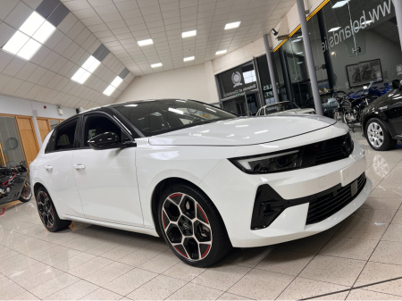 2023 Opel Astra GS With Leather Plug In Hybrid 180BHP Twin Tone As New Massive Spec www.bolands.ie Est.1955 €35,950