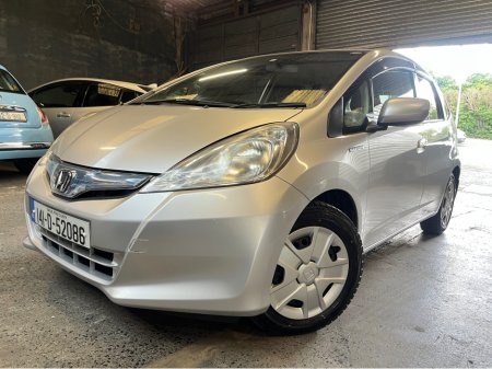 2014 Honda Fit 1.3 hybrid €7,995