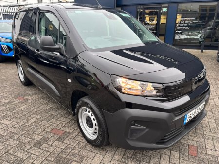 2025 Peugeot Partner 