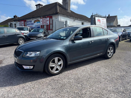 2016 Skoda Octavia AMBITION 1.2 TSI 110HP 4DR  ONLY  90,000KM