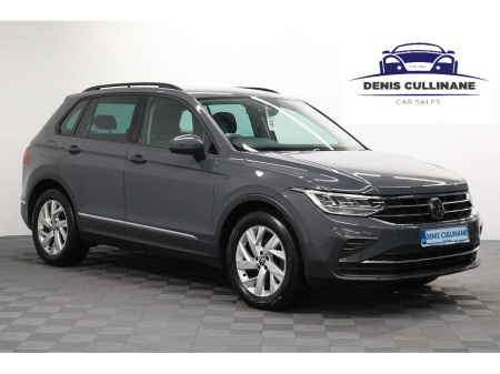 2022 Volkswagen Tiguan LIFE 2.0 TDI 150HP 5DR AUTO | EXCELLENT 1 OWNER EXAMPLE | VERY LOW MILEAGE | SOLD WITH 12 MONTH WARRANTY | ALL TRADE INS CONSIDERED | COMPETITIVE FINANCE AVAILABLE | WALKAROUND VIDEO AVAILABLE. €36,950