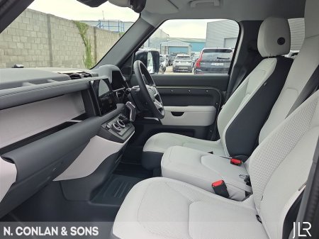 2025 Land Rover Defender PHEV X-DYNAMIC SE 6 SEATER *5 YEAR WARRANTY* €114,950
