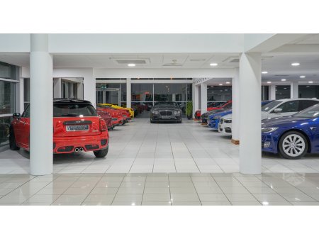 2023 Aston Martin DBX 707 4.0 V8 (707 BHP)=1 OWNER//FULL ASTON MARTIN SERVICE HISTORY=232 D 707 PLATE=IRISH SUPPLIED//TAILORED FINANCE PACKAGES AVAILABLE=TRADE INS WELCOME