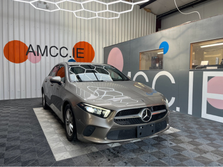 2018 Mercedes-Benz A Class A180 / 40k KMs / HEATED SEATS , REVERSE CAMERA & MORE