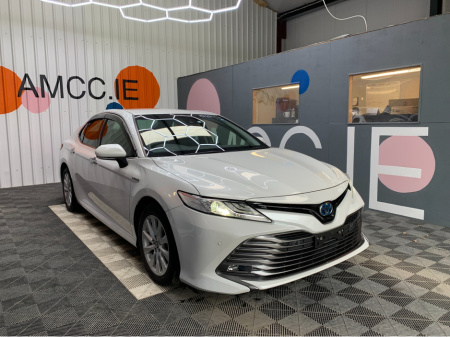 2018 Toyota Camry 2.5 HYBRID / 78k KMs / Reverse Camera, Cruise Control & More