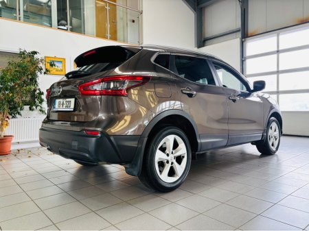 2018 Nissan Qashqai 1.2 SV 18 4DR €15,995