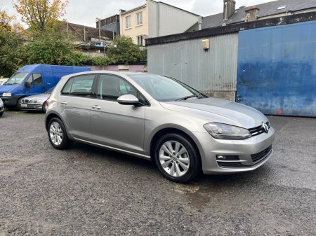 2015 Volkswagen Golf COMFORTLINE, REVERSE CAMERA €13,450