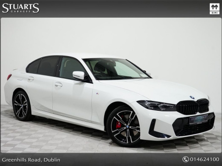 2025 BMW 3 Series *BIGGER BATTERY, PRO, TECH AND COMFORT PACK* 19.5KW BATTERY. UP TO 101KM EV RANGE: 330E M-SPORT ALPINE WHITE, ADAPTIVE LED HEADLIGHTS, ANDROID AUTO,