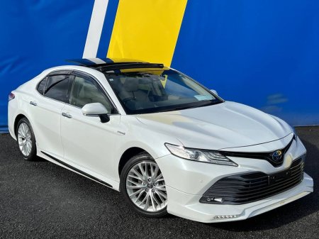 2017 Toyota Camry G-LEATHER PACKAGE 2.5 HYBRID // MODELLISTA BODYKIT // PANORAMIC SUNROOF // LEATHER HEATED SEATS