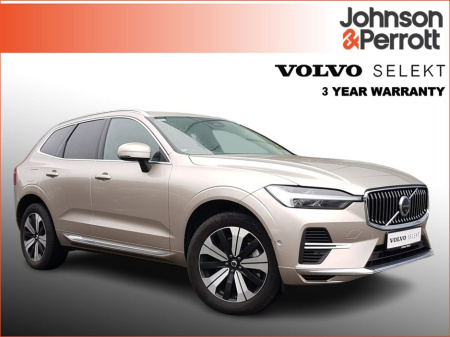 2024 Volvo XC60 T6 350hp PHEV Plus Bright (Panoramic Sunroof / Extended Warranty / Service Plan)